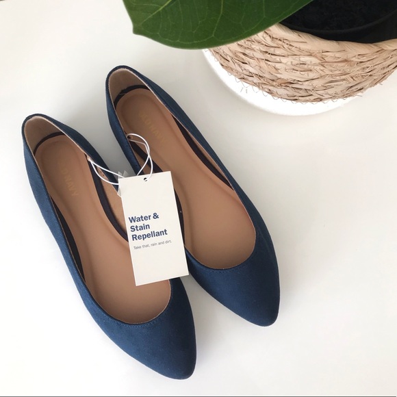 Old Navy Shoes - Navy Blue Old Navy Pointed Toe Ballet Flats